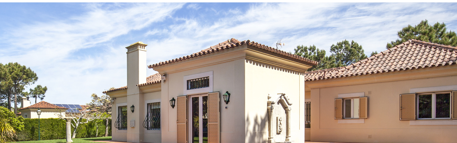 Couvreur à Antibes - AGC Toiture